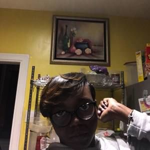 Meet your Posher, Iris